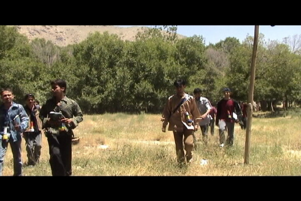 Rahraw Omarzad/CCAA
<br>Still from <em>Circle</em>, 2004-2005
<br>Video