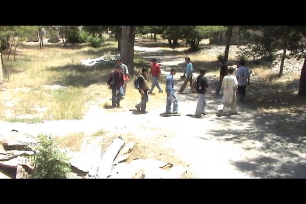 Rahraw Omarzad/CCAA
<br>Still from <em>Circle</em>, 2004-2005
<br>Video
