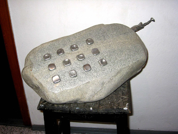 Viktor Vorobyev & Yelena Vorobyeva
<br><em>Cell Phone</em>
<br>Sculpture
<br>Stone Metal