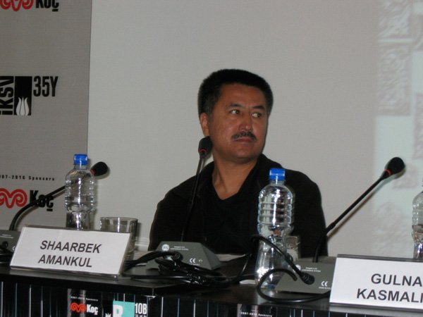 <em>International Discourse vs. Local Vibrancy</em>
<br>Panel Discussion
<br>10th International Istanbul Biennial, 2007
